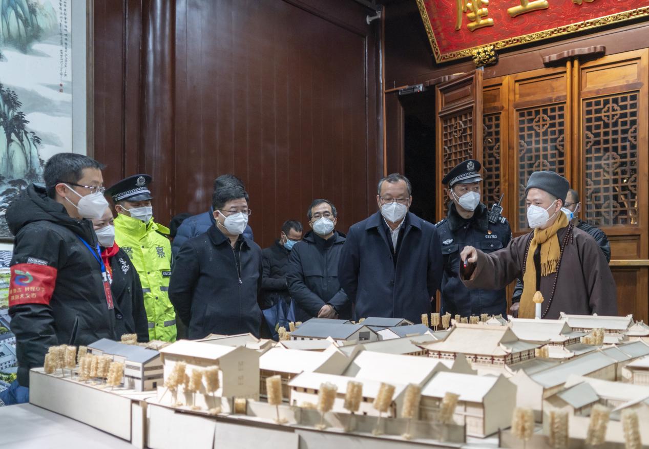 b6506b49636eb56d73528f620c99388