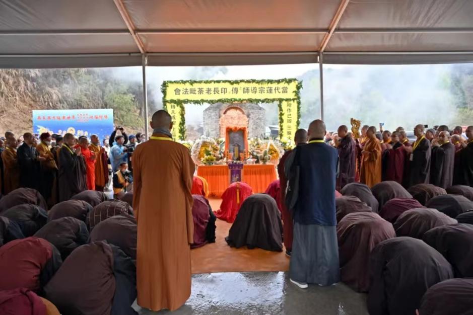 dae292d1e3601449a809840ff3ad86e