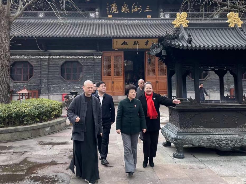 486d57f145e6e4fb9ddf4ff6cc26e73